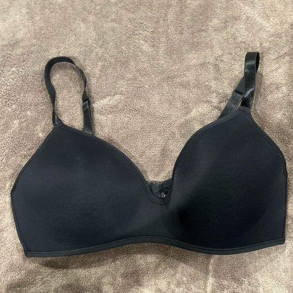 Women’s Wireless Black Bra 38C - Picture 1 of 3